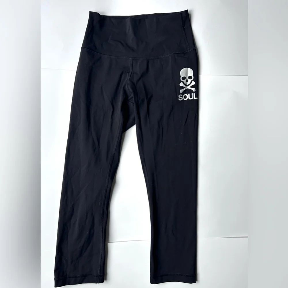 Lululemon Soulcycle black wunder under Leggings pants skull soul logo 4 21”